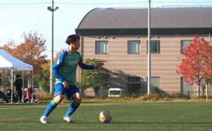 先輩メッセージ 営業 休日 サッカー フットサル