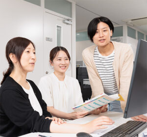 業務部 企画課(献立管理) 管理栄養士